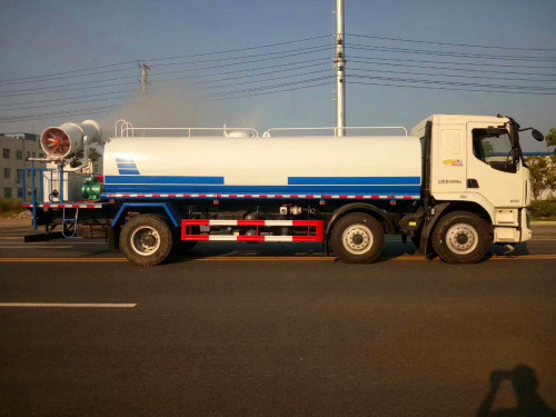 �|�L����ǰ�ĺ��Ğ�ˮ���F܇