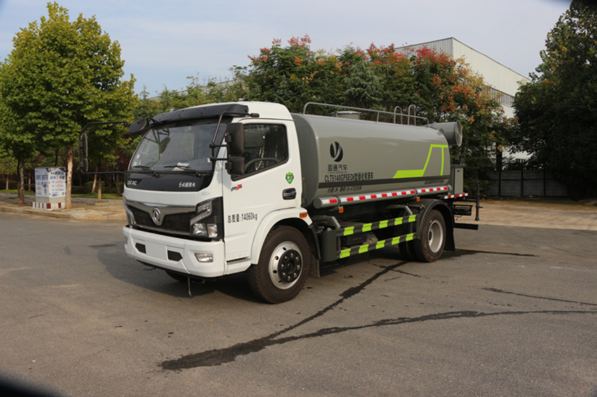 10����ˮ܇(ch��)�����X(qi��n)һ�v-��ˮ܇(ch��)-�|�L(f��ng)10����ˮ܇(ch��)�S��ֱ�N(xi��o)-����ӯͨ