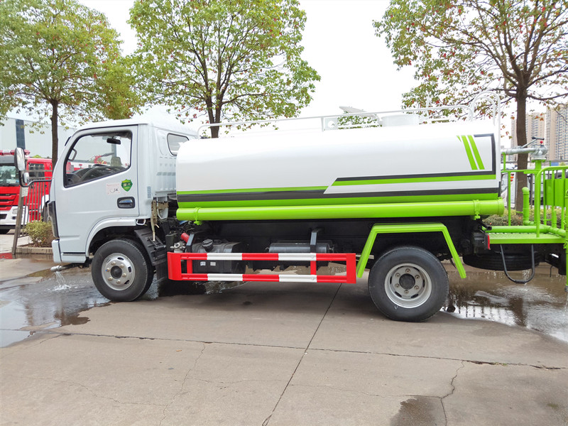 一個灑水車多少錢一輛 一個灑水車多少錢一輛