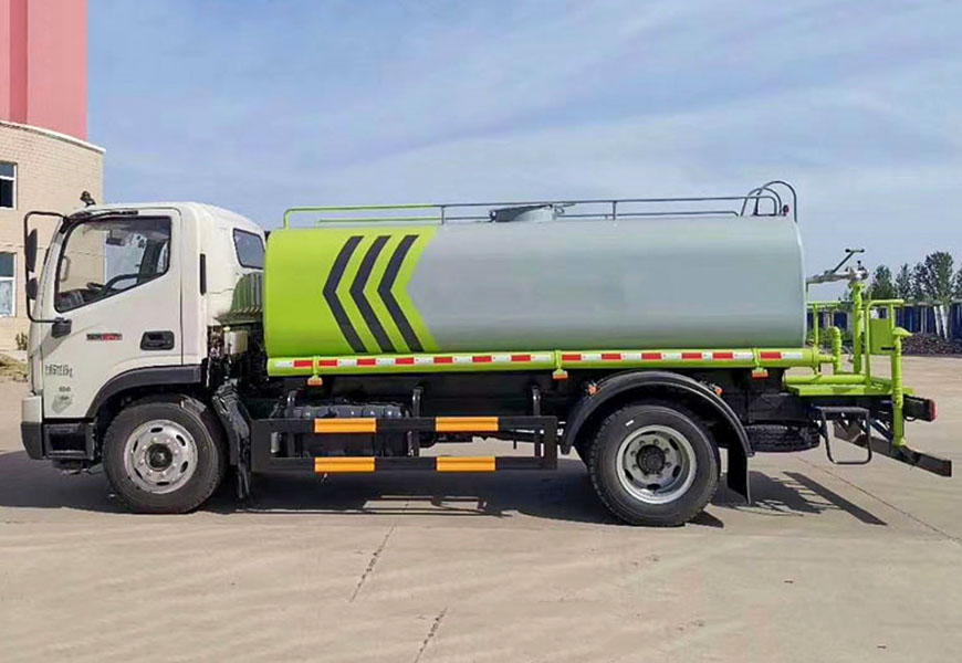 福田瑞沃9噸灑水車(chē)